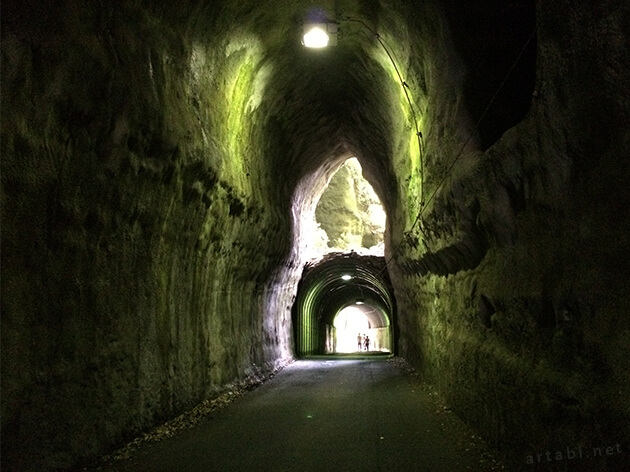 ２階建てのトンネル